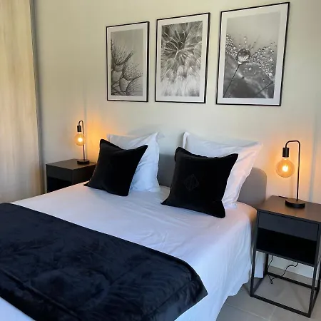 Apartamento Domaine D'ahmosis, Modern 2 Bedrooms Refurbished Apartment, F3 Moderne Fraichement Rénové Le Cannet