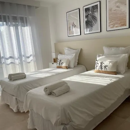 Domaine D'ahmosis, Modern 2 Bedrooms Refurbished Apartment, F3 Moderne Fraichement Rénové