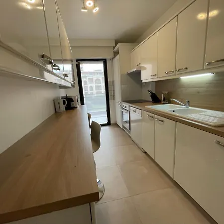 Domaine D'ahmosis, Modern 2 Bedrooms Refurbished Apartment, F3 Moderne Fraichement Rénové Apartamento