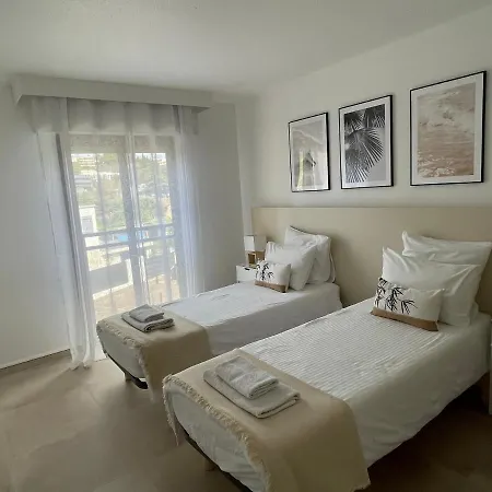 Domaine D'ahmosis, Modern 2 Bedrooms Refurbished Apartment, F3 Moderne Fraichement Rénové