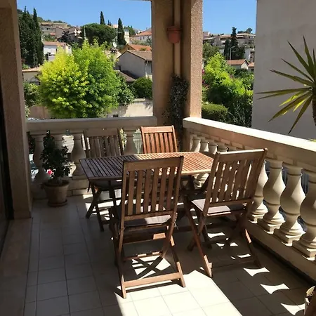 Domaine D'ahmosis, Modern 2 Bedrooms Refurbished Apartment, F3 Moderne Fraichement Rénové *
